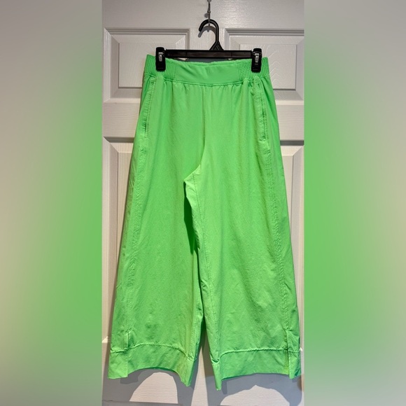 lululemon stretch woven wide leg high rise pant pistachio S NWOT neon green - Picture 2 of 11